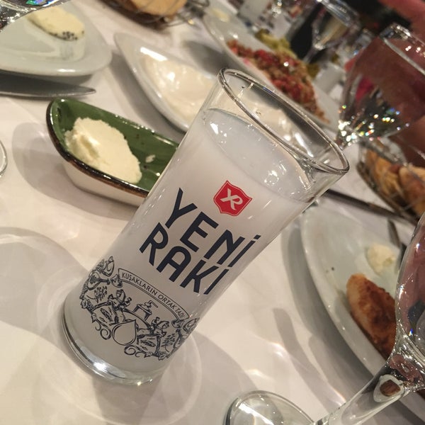 Foto diambil di Kanatçı Ağa Restaurant oleh Doğukan pada 11/10/2019