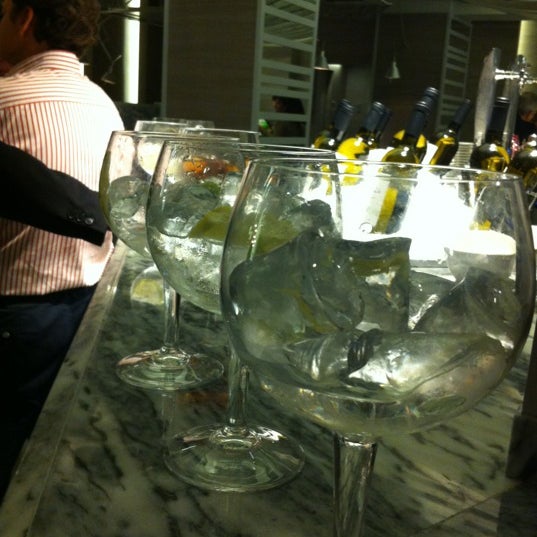 11/12/2012 tarihinde Pedro M.ziyaretçi tarafından Restaurante IO'de çekilen fotoğraf