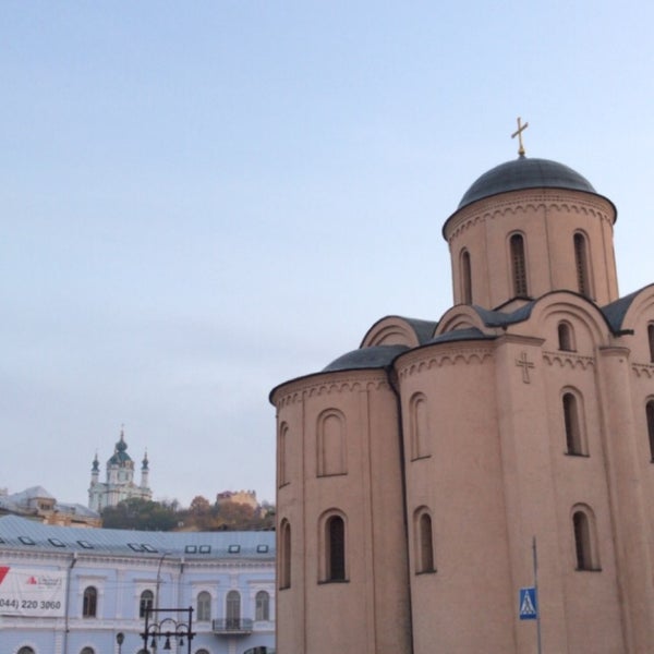 Церковь Богородицы Пирогощи в Киеве