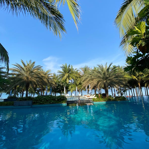 Foto scattata a JW Marriott Phu Quoc Emerald Bay Resort &amp; Spa da Denys A. il 5/5/2020