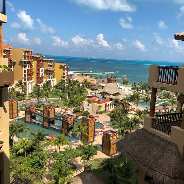 Foto tomada en Villa del Palmar Cancun Beach Resort &amp; Spa  por NorMs R. el 2/6/2018