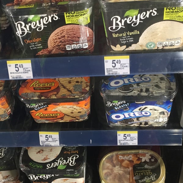 Walgreens Logan Square 3 tips from 952 visitors