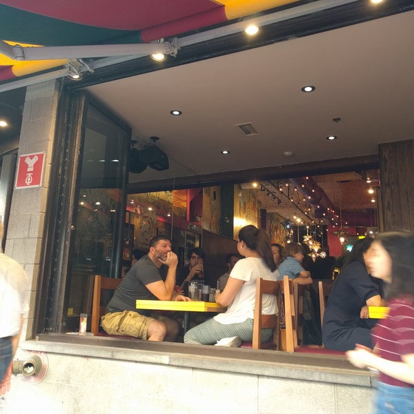 9/17/2017 tarihinde Mohammed A.ziyaretçi tarafından 3 Amigos Restaurant'de çekilen fotoğraf