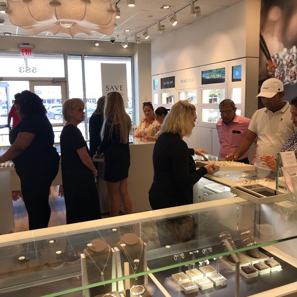 Pandora in on sale pleasant prairie