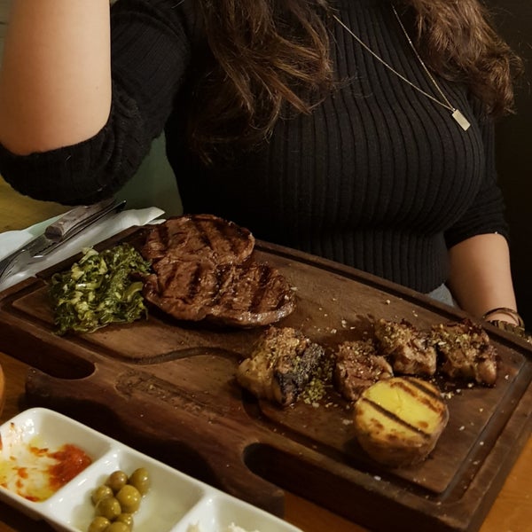 4/13/2019 tarihinde Aytül K.ziyaretçi tarafından Lezzet Steakhouse'de çekilen fotoğraf