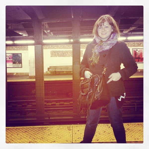 1/18/2013 tarihinde Sarah S.ziyaretçi tarafından Brooklyn Stable'de çekilen fotoğraf
