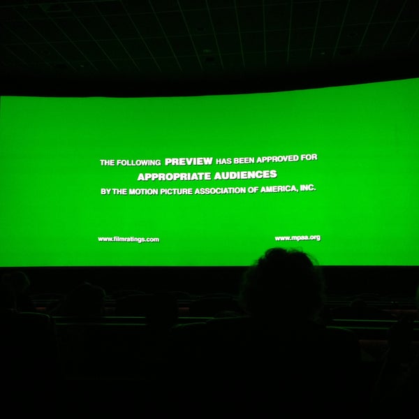 Photo taken at Studio Movie Grill Lewisville by J H. on 4/12/2013