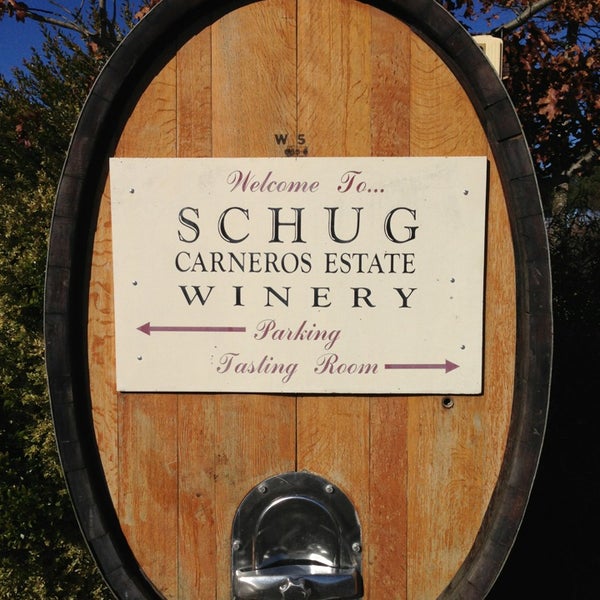 Foto tirada no(a) Schug Winery por Candace D. em 12/30/2012