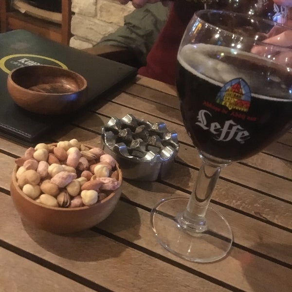 Foto scattata a Korner Dinner &amp; Beer Cafe da Ömer E. il 11/23/2019