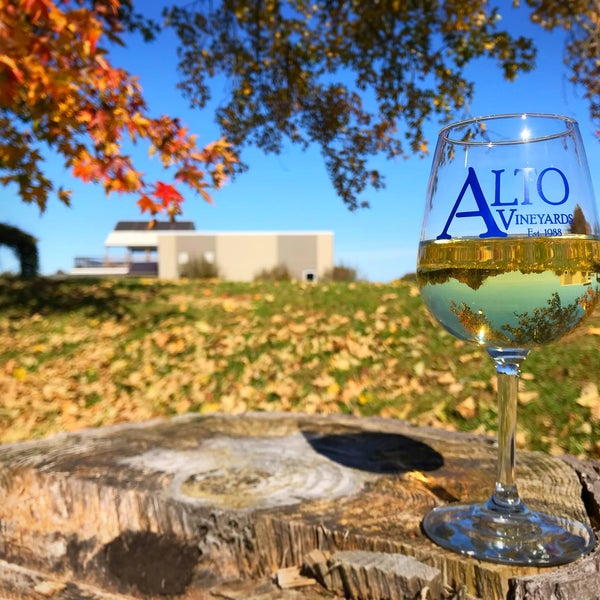 Foto diambil di Alto Vineyards oleh Alto Vineyards pada 11/29/2018