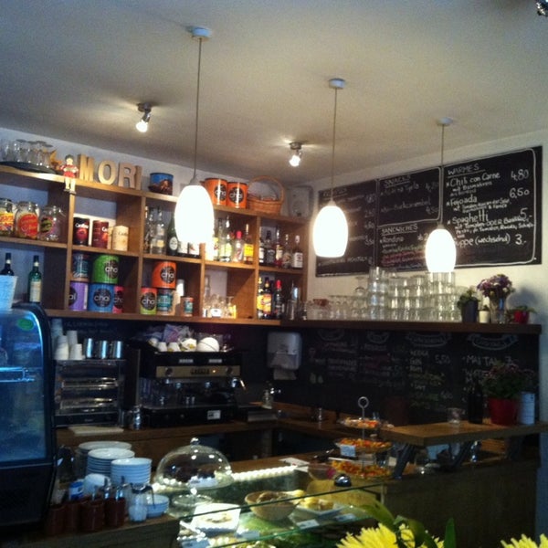 4/5/2014 tarihinde Mariya S.ziyaretçi tarafından Café Mori'de çekilen fotoğraf
