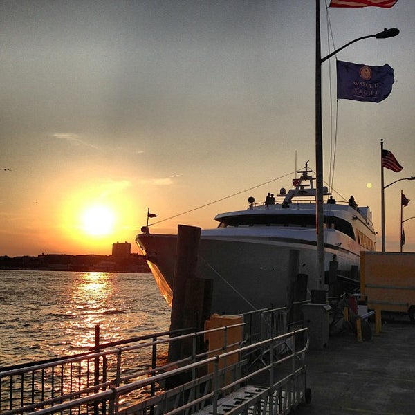 Снимок сделан в World Yacht пользователем Clayton C. 9/25/2012