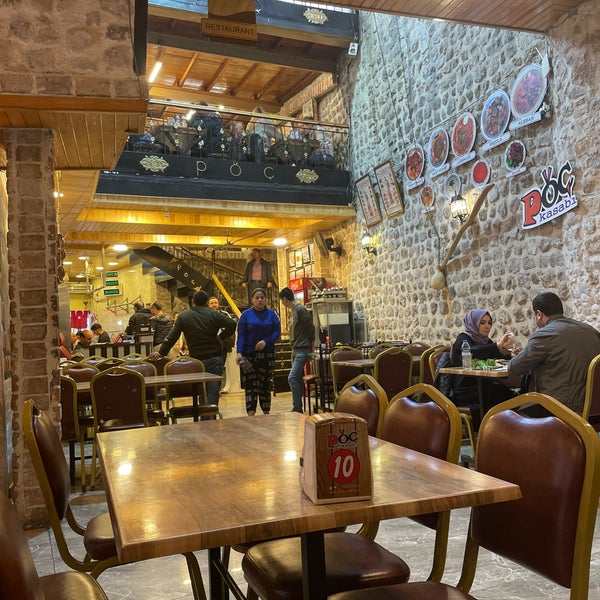 Снимок сделан в Pöç Kasap ve Restaurant пользователем Nurbanu M. 11/17/2022