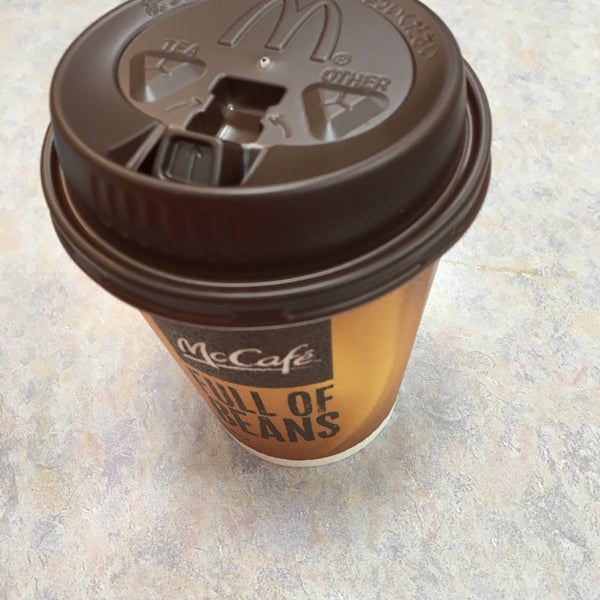 Photos At マクドナルド 北千里大丸ピーコック店 Now Closed Fast Food Restaurant In 吹田市