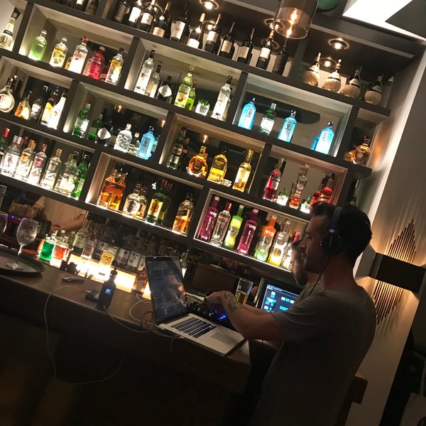9/23/2018にMaybe Ist Kitchen and Cocktail by KahvedanがMaybe Ist Kitchen and Cocktail by Kahvedanで撮った写真