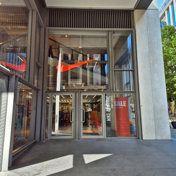 Nike factory kings cross hotsell