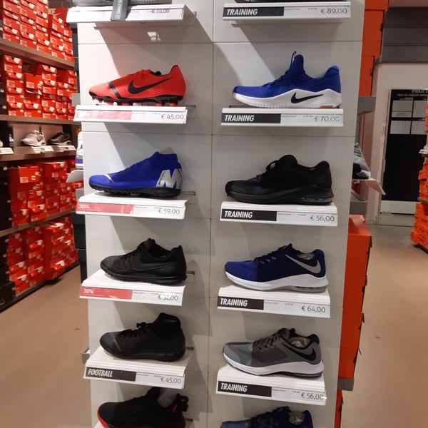 nike outlet italia