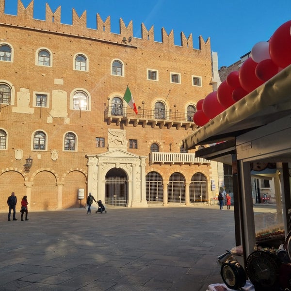 Piazza dei Signori - Praça em Verona