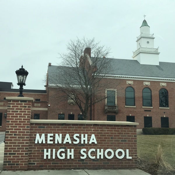 Fotos en Menasha High School Menasha, WI