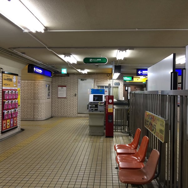 丹波橋駅 北改札口 鉄道駅