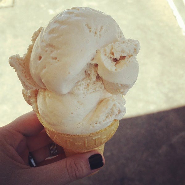 4/29/2015にBritni P.がHenry&#39;s Homemade Ice Creamで撮った写真