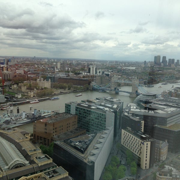 Photo taken at Oblix at The Shard by Daniel M. on 5/11/2013