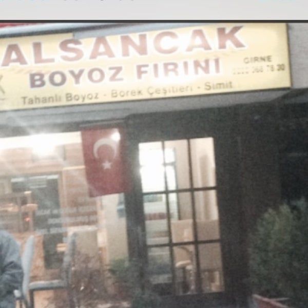 Снимок сделан в Alsancak Boyoz Fırını пользователем Arzu Ş. 1/9/2014