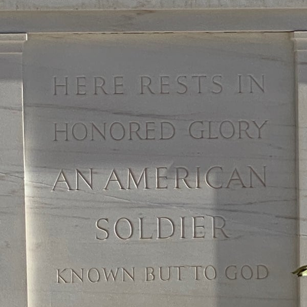 3/8/2020 tarihinde Ana R.ziyaretçi tarafından Tomb of the Unknown Soldier'de çekilen fotoğraf