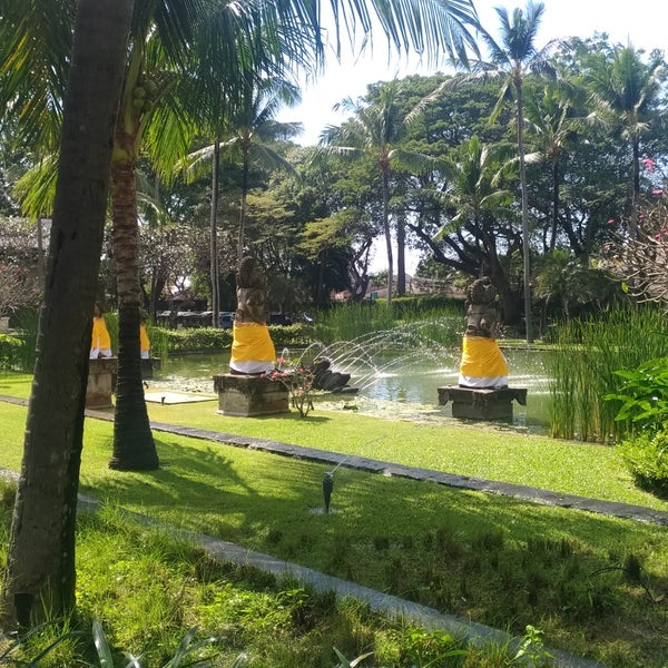 Photo taken at Courtyard Bali Nusa Dua Resort by Djony H. on 7/6/2019