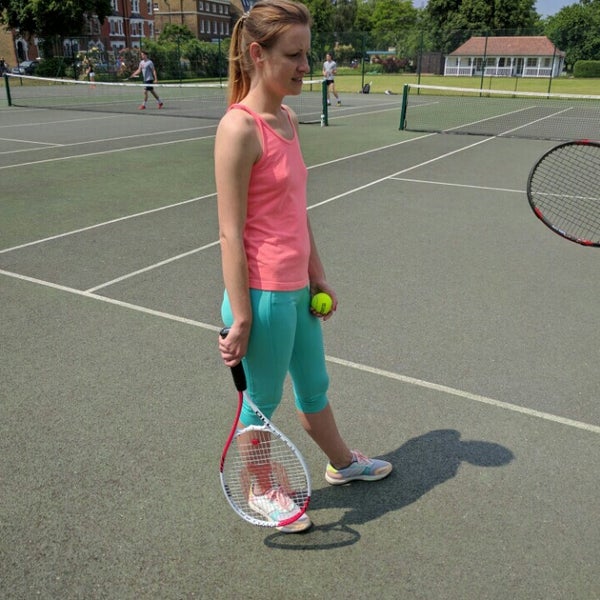 Clapham common tennis courts online