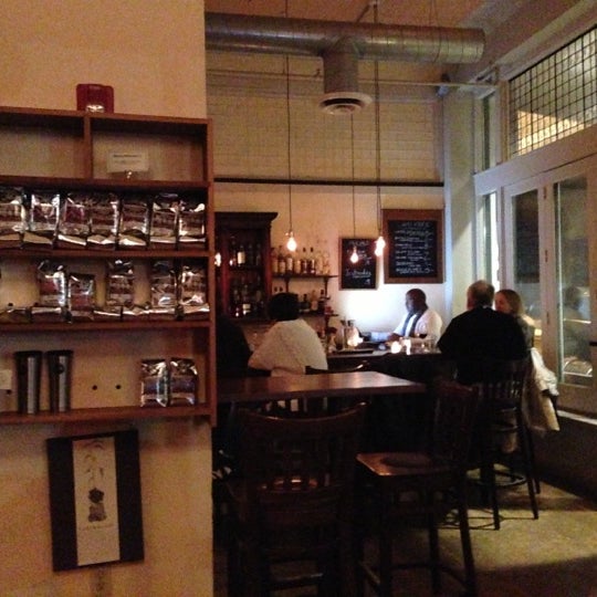12/31/2012にSoyeon Y.がAmherst Coffee + Barで撮った写真