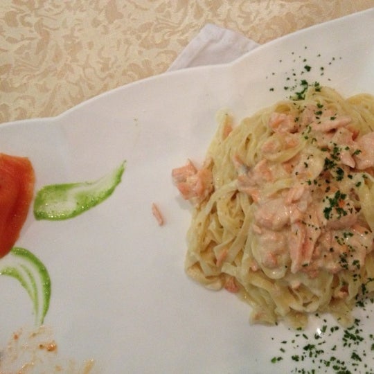 Das Foto wurde bei Buongiorno Italian Restaurant von Emel A. am 11/2/2012 aufgenommen