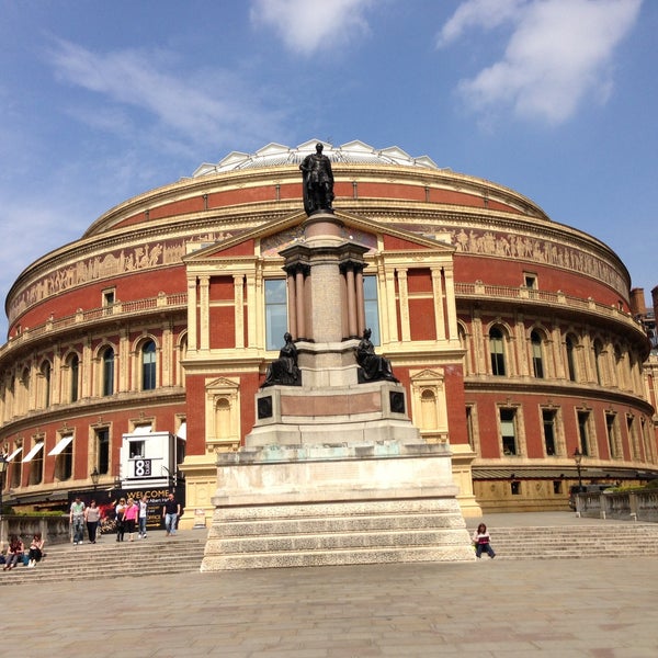 Photo taken at Royal Albert Hall by Rottana K. on 4/25/2013