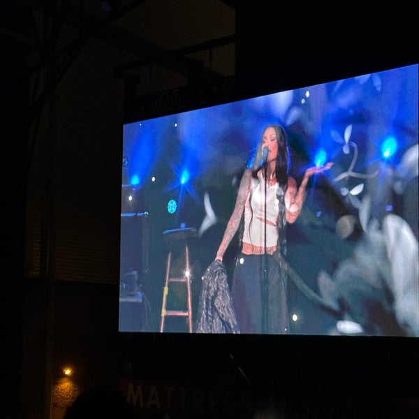 รูปภาพถ่ายที่ Jiffy Lube Live โดย Kaylee H. เมื่อ 6/18/2023