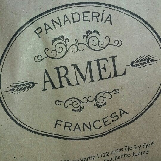 รูปภาพถ่ายที่ Armel Panadería Francesa โดย Juan Eduardo C. เมื่อ 9/23/2015