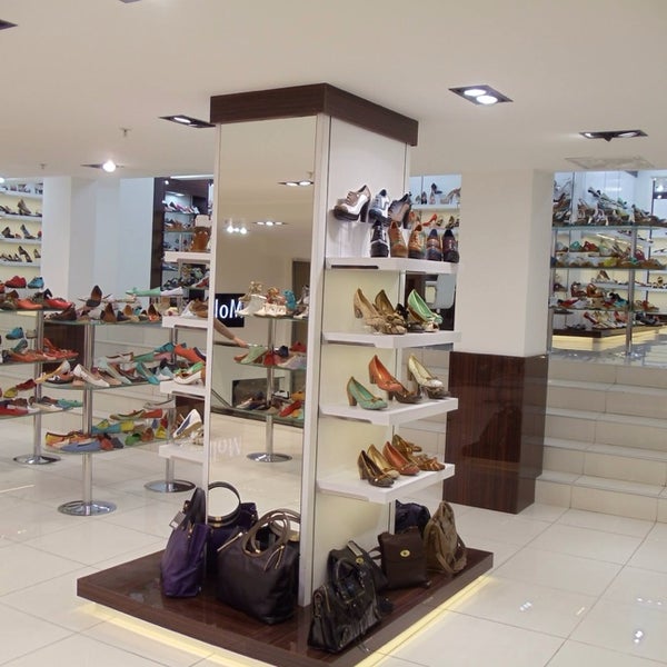 focus episode Slip shoes Photos at Molly Bessa - Shoe Store in Fatih