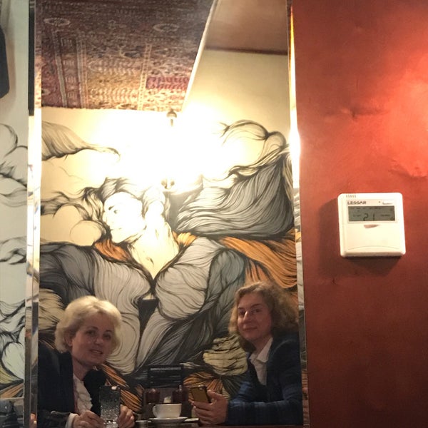 7/10/2017 tarihinde Inga I.ziyaretçi tarafından InTouch Cocktail Bar'de çekilen fotoğraf