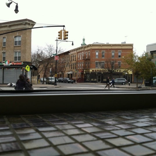 12/1/2012에 BrooklynBoyO님이 Tasty Restaurant &amp; Cafe에서 찍은 사진