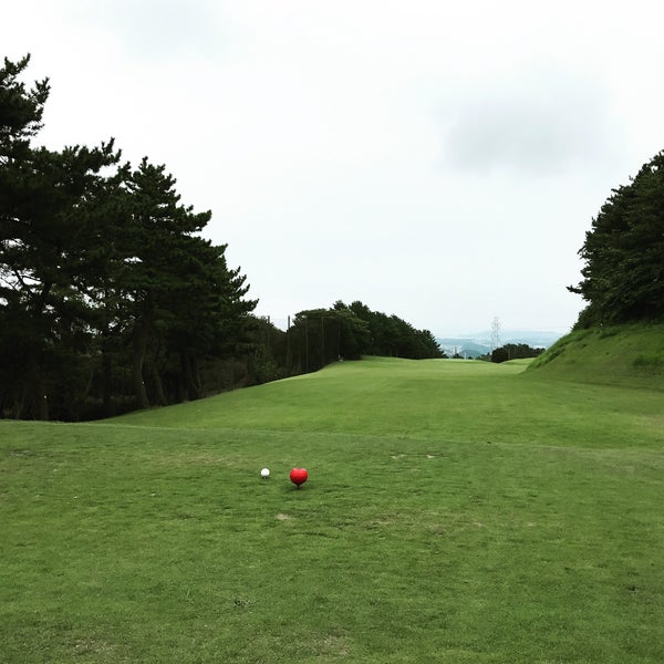 葉山 パブリック ゴルフ コース