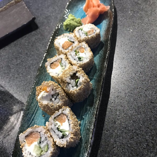 Foto tomada en Edo Sushi  por Anca M. el 7/30/2019