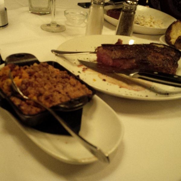 Photo taken at Sullivan&#39;s Steakhouse by Neil S. on 11/2/2014