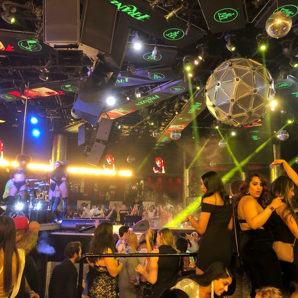 Foto scattata a Drai&#39;s Nightclub da Osman il 6/1/2019