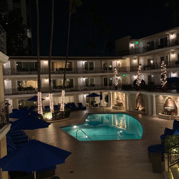 Das Foto wurde bei Beverly Hills Plaza Hotel &amp; Spa von 3z/ C. am 12/16/2018 aufgenommen