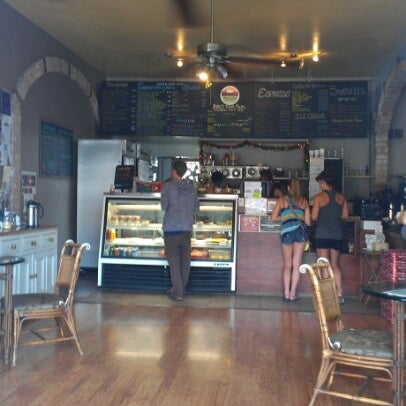 Photo taken at Wailuku Coffee Company by Inna L. on 12/11/2012