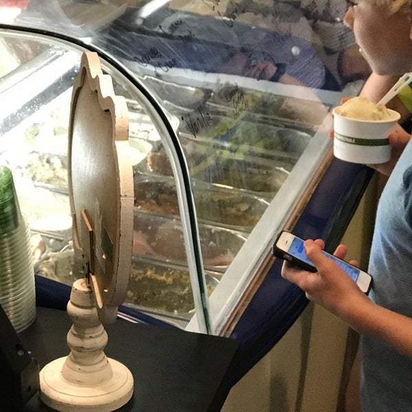 Furniture City Creamery Ice Cream Parlor in East Hills