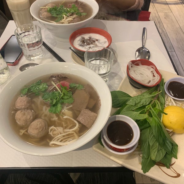 Photo taken at Pho Banh Cuon 14 by Dan W. on 11/19/2018