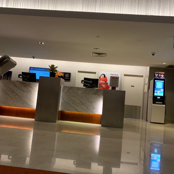 Photo taken at ibis Singapore on Bencoolen by Lucky S. on 6/2/2019