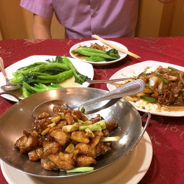 Photos at Mandalay Restaurant Chinese Restaurant in Honolulu