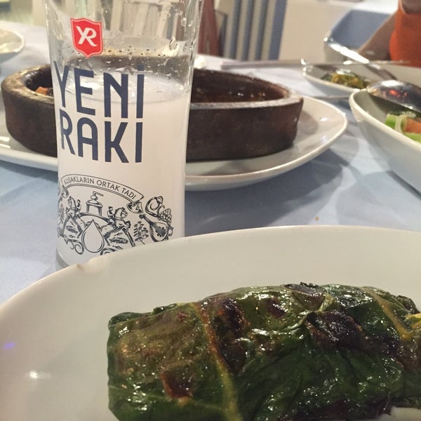 Das Foto wurde bei Giritli Balık Restaurant von Adnan Karanfil N. am 12/15/2016 aufgenommen