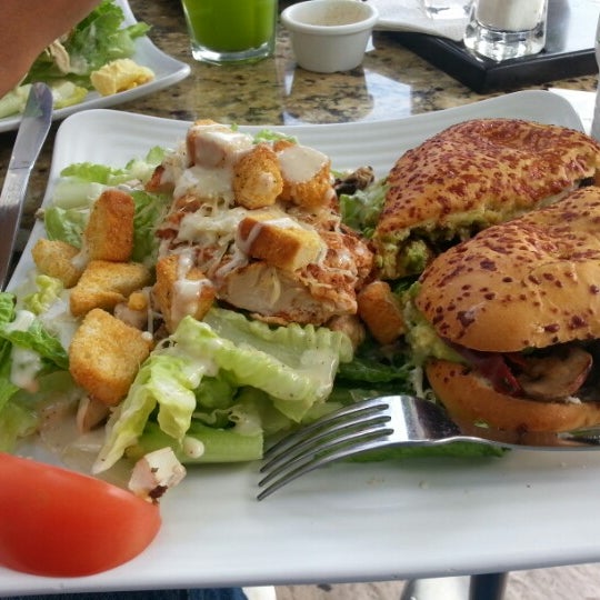 Super Salads Local de ensaladas